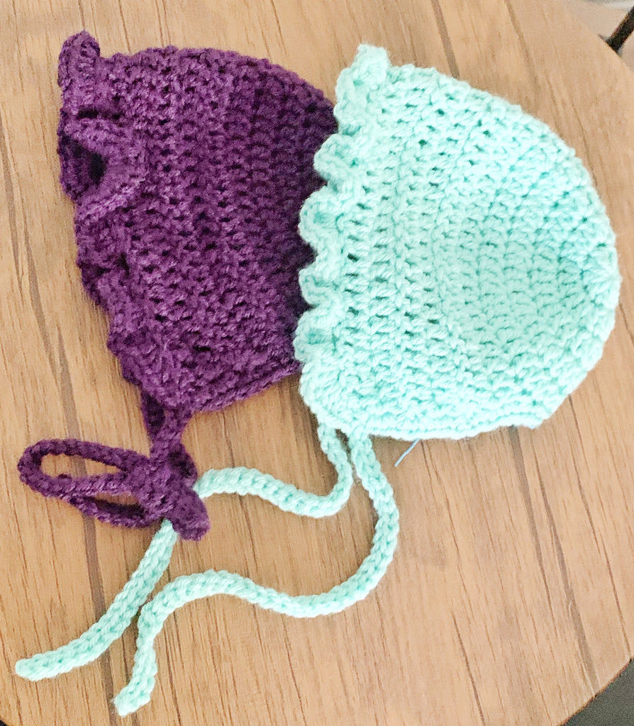 Ruffle Bonnet