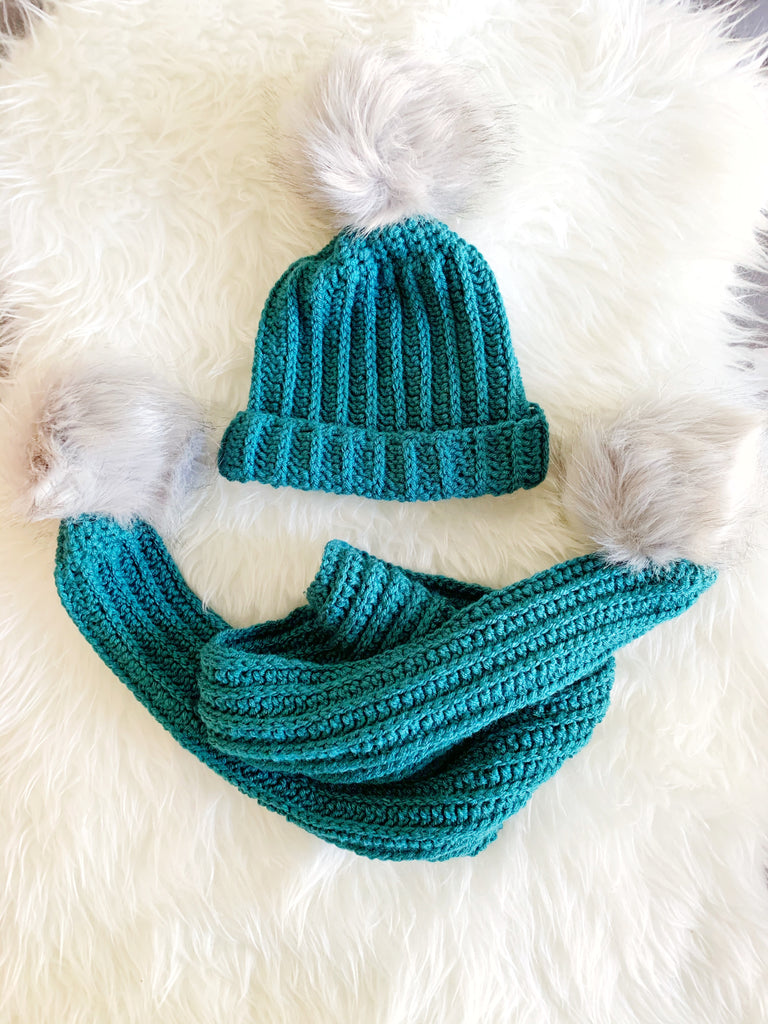 Boston Hat and Scarf Set